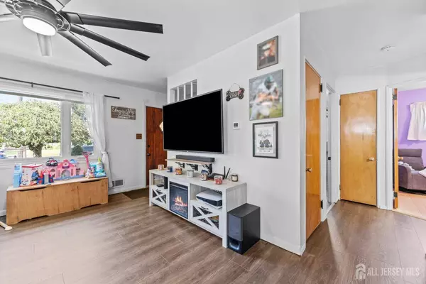 190 Jackson AVE, Edison, NJ 08837