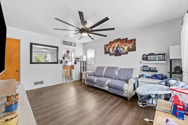 190 Jackson AVE, Edison, NJ 08837