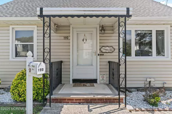 190 Jackson Avenue, Edison, NJ 08837