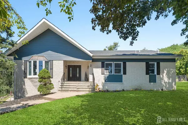 1 Rossi DR, Clinton Twp, NJ 08809