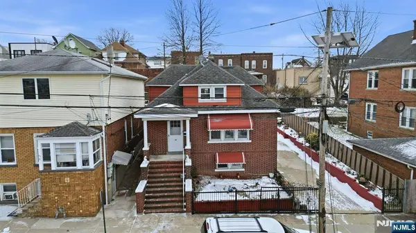 44 Malcolm AVE, Garfield, NJ 07026