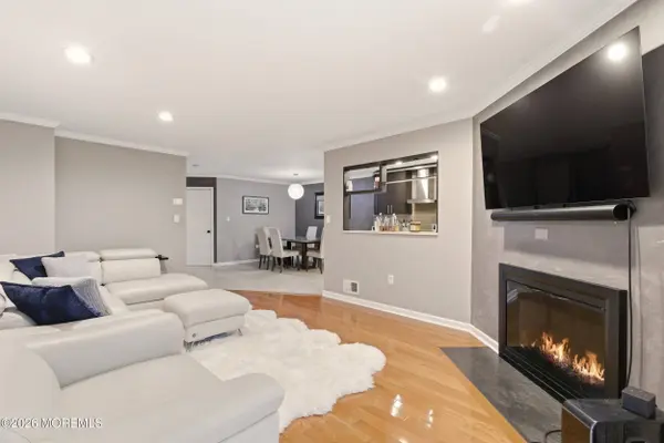 84 Drew Court, Manalapan, NJ 07726