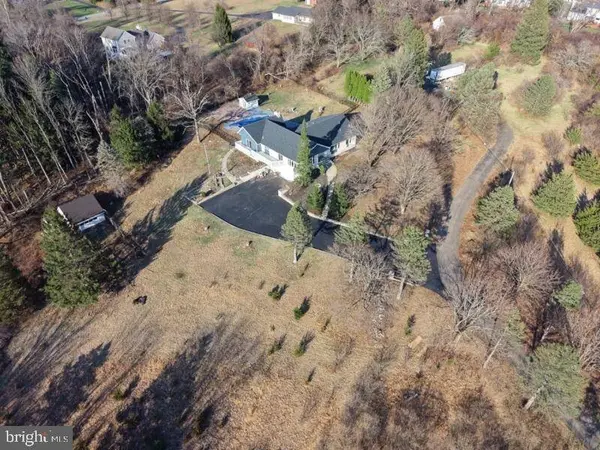 2 ROSSI DR, Clinton, NJ 08809