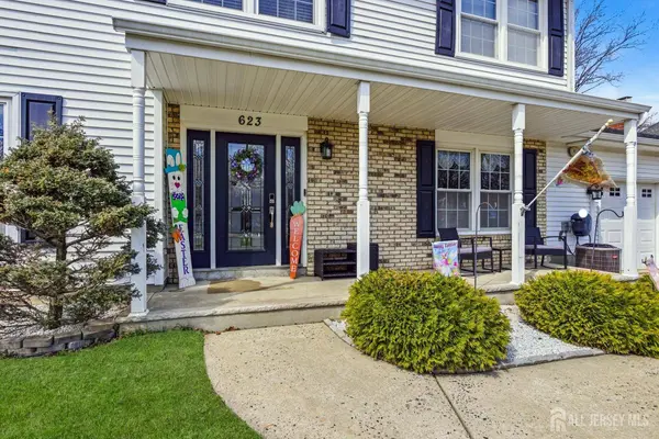 623 Lloyd RD, Aberdeen, NJ 07747