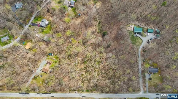 11 Oak Ridge RD, Montague, NJ 07827