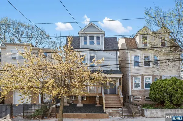 855 S 14th ST, Newark, NJ 07108