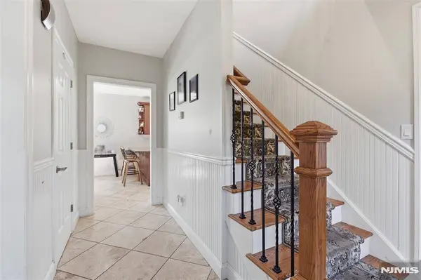 34 Tobyhanna TRL, Hopatcong, NJ 07843