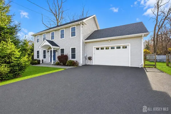 34 Tobyhanna TRL, Hopatcong, NJ 07843