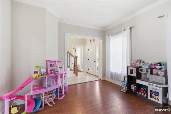34 Tobyhanna TRL, Hopatcong, NJ 07843