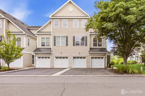 99 Swing Bridge LN, South Bound Brook, NJ 08880