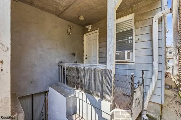 101 Highland Ave, Newark City, NJ 07104