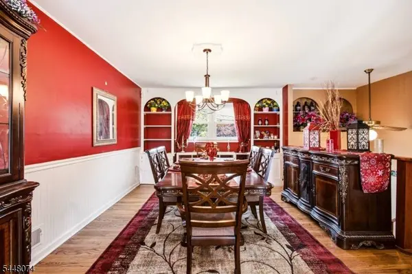 2 Scenic Dr, Green Twp., NJ 07821