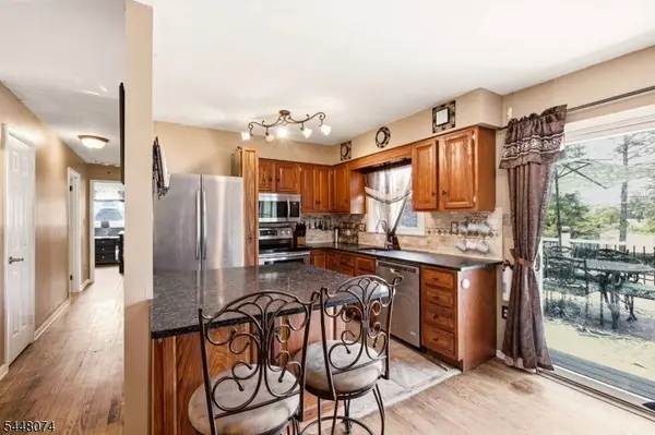 2 Scenic Dr, Green Twp., NJ 07821