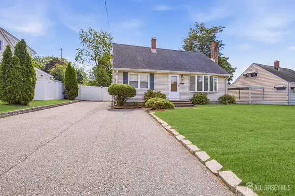 63 Tunison RD, New Brunswick, NJ 08901