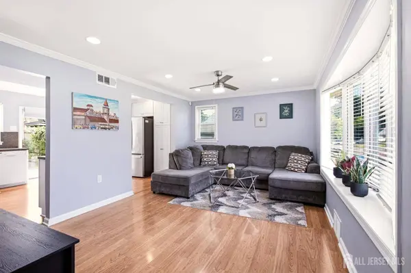 63 Tunison RD, New Brunswick, NJ 08901