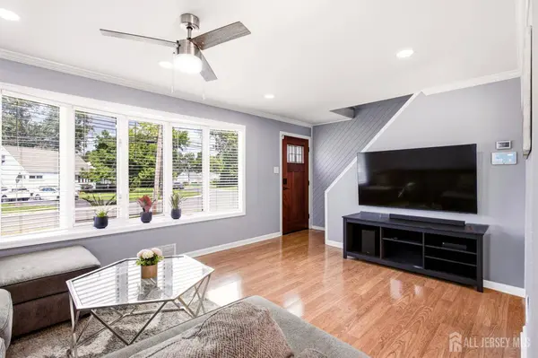 63 Tunison RD, New Brunswick, NJ 08901
