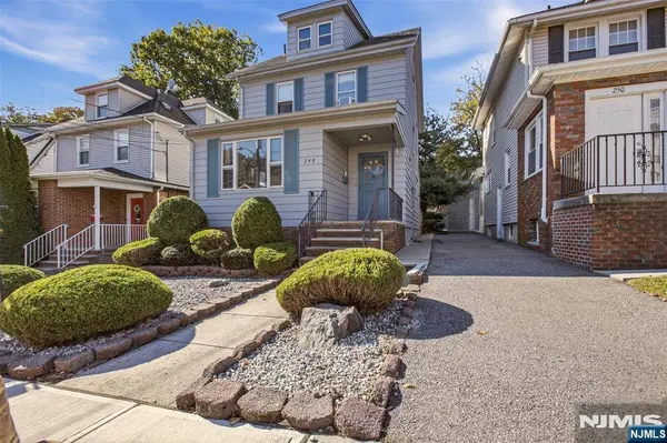 248 Tom Hunter RD, Fort Lee, NJ 07024