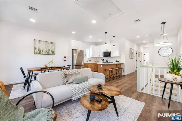 1150 Grove ST #2nd Floor, Irvington, NJ 07111