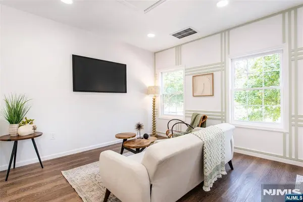 1150 Grove ST #2nd Floor, Irvington, NJ 07111