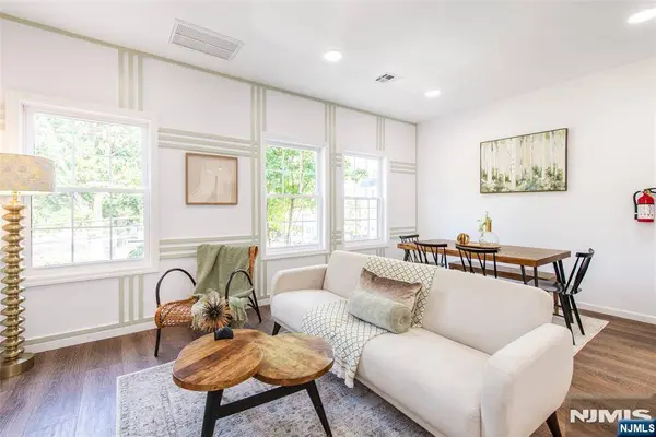 1150 Grove ST #2nd Floor, Irvington, NJ 07111