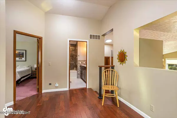 4760 Pine Valley CT, Anchorage, AK 99508