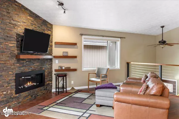 4760 Pine Valley CT, Anchorage, AK 99508