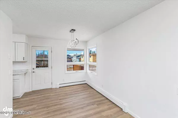 1718 Diomede ST, Anchorage, AK 99504