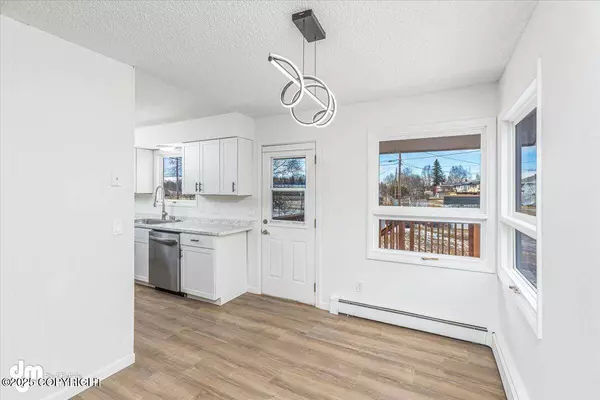 1718 Diomede ST, Anchorage, AK 99504