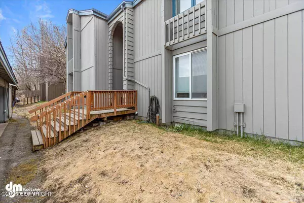 7410 Bearfoot CIR, Anchorage, AK 99502