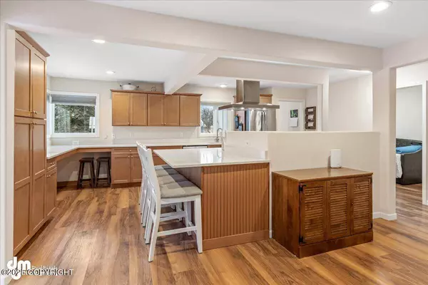 1594 Birchwood ST, Anchorage, AK 99508