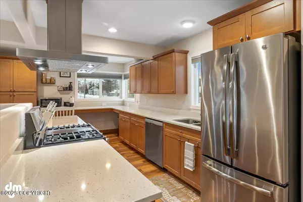 1594 Birchwood ST, Anchorage, AK 99508