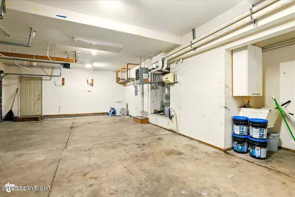 2308 Casey Cusack LOOP, Anchorage, AK 99515