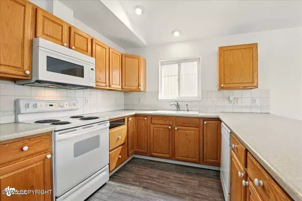 2308 Casey Cusack LOOP, Anchorage, AK 99515