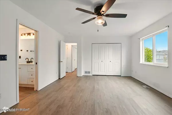 2308 Casey Cusack LOOP, Anchorage, AK 99515