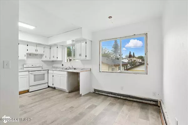 6341 E 16th AVE, Anchorage, AK 99504