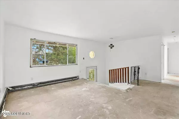 6341 E 16th AVE, Anchorage, AK 99504