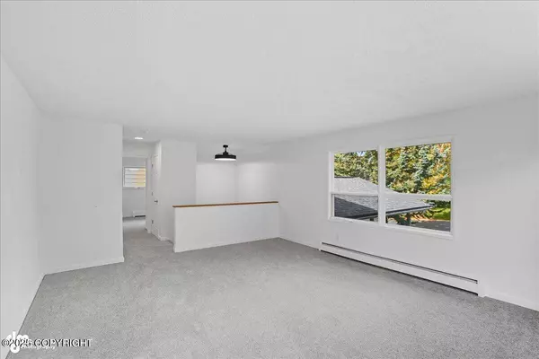 7120 Chester CT, Anchorage, AK 99504