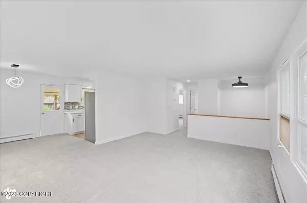 7120 Chester CT, Anchorage, AK 99504