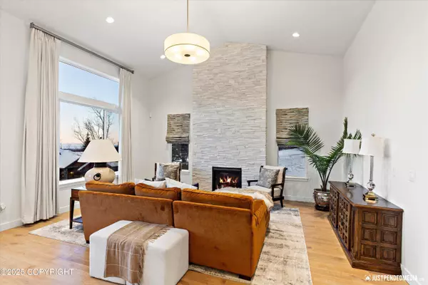 13764 Canyon Road RD, Anchorage, AK 99516