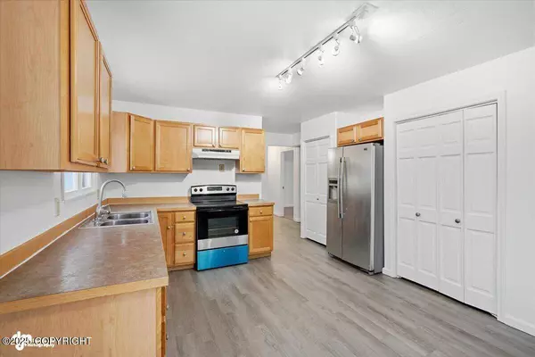 204 Patterson ST, Anchorage, AK 99504