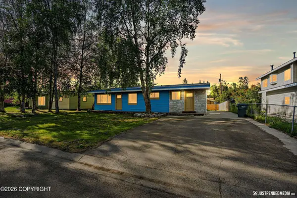 7624 Dover AVE, Anchorage, AK 99504