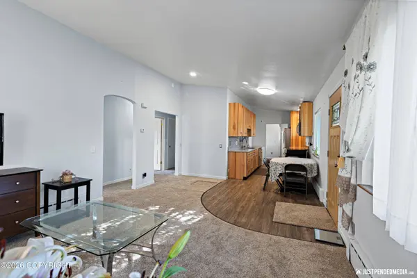 7624 Dover AVE, Anchorage, AK 99504