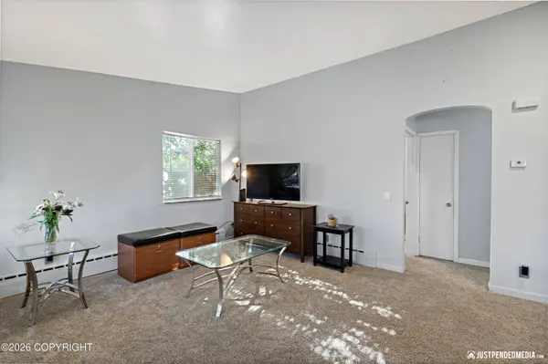 7624 Dover AVE, Anchorage, AK 99504