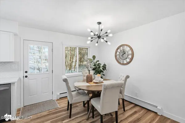 1560 Beaver PL, Anchorage, AK 99504