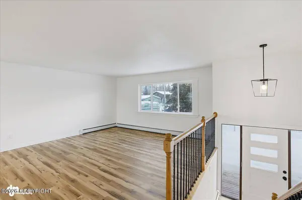 7339 E 17th AVE, Anchorage, AK 99504