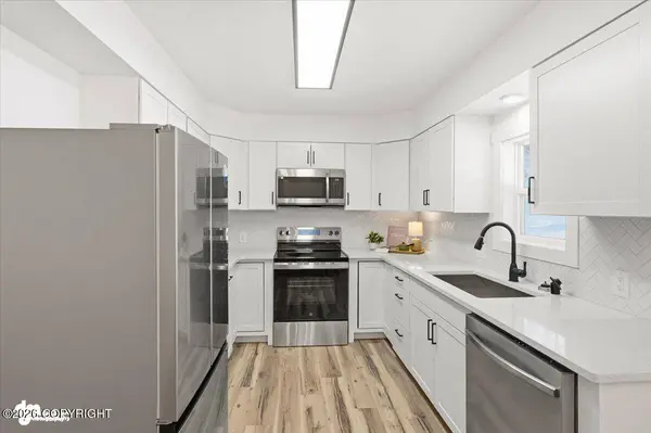 1560 Beaver PL, Anchorage, AK 99504