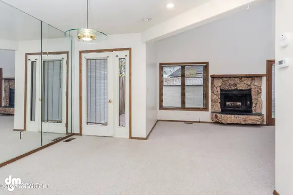 7017 Cape Lisburne LOOP, Anchorage, AK 99504