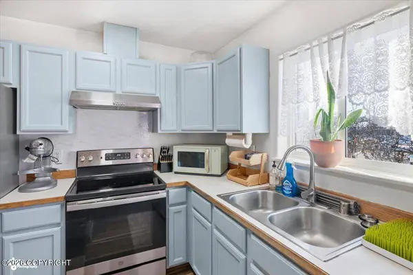 5510 Alora LOOP #31, Anchorage, AK 99504