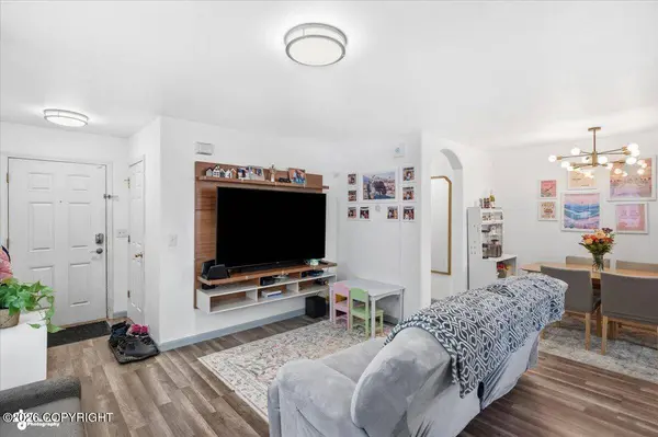 5510 Alora LOOP #31, Anchorage, AK 99504