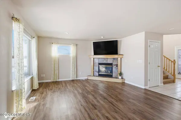 10935 Northfleet DR, Anchorage, AK 99515